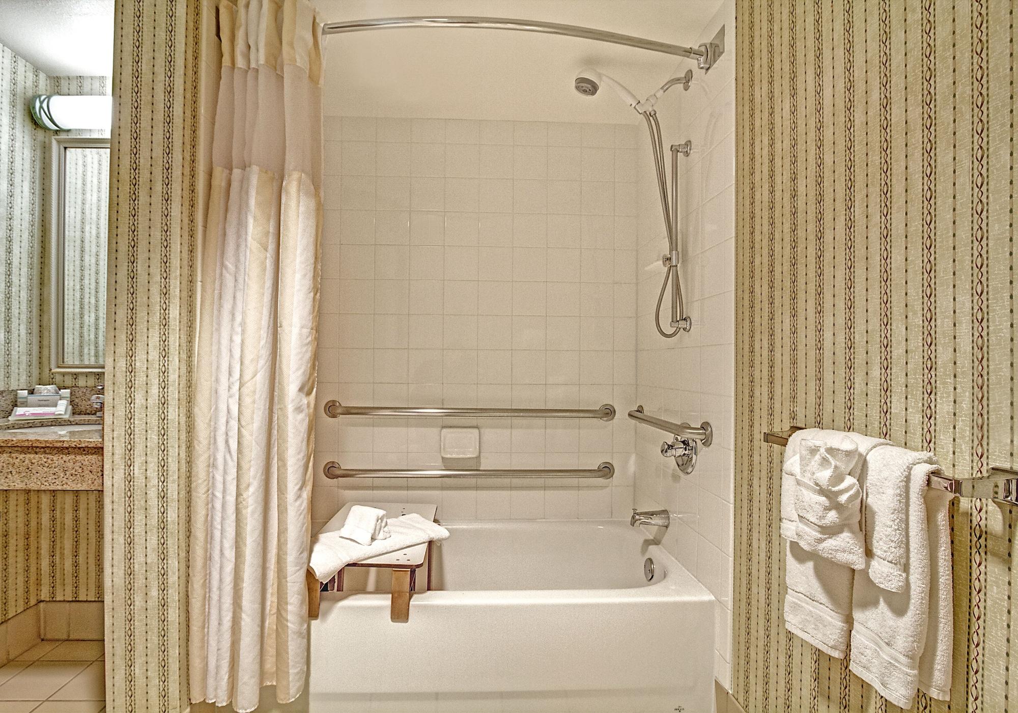 Hilton Garden Inn Nashville Airport Екстериор снимка