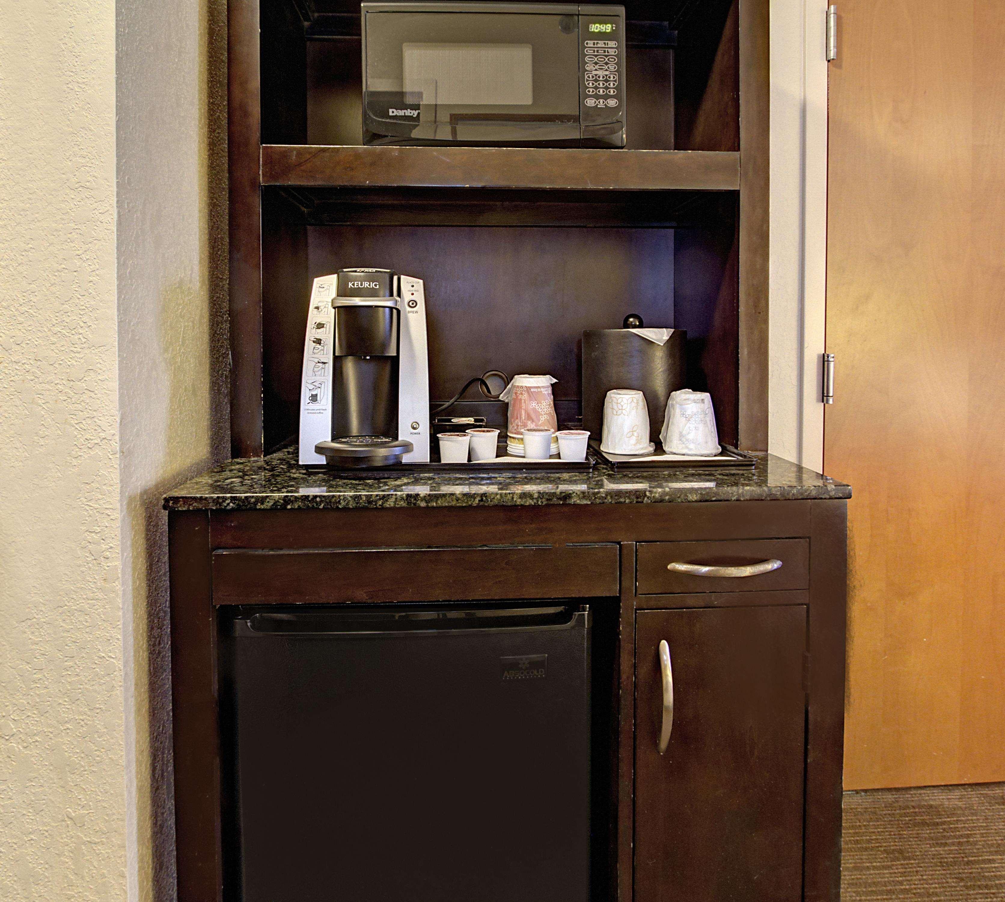 Hilton Garden Inn Nashville Airport Екстериор снимка